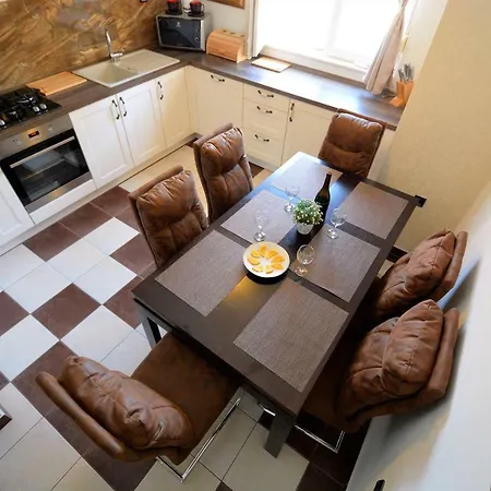 Holiday Beriva Tatil Evi *